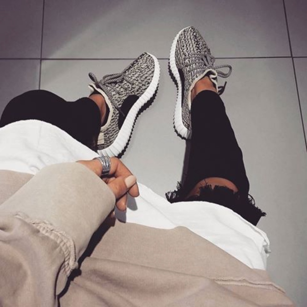 Meet your Posher, Amina