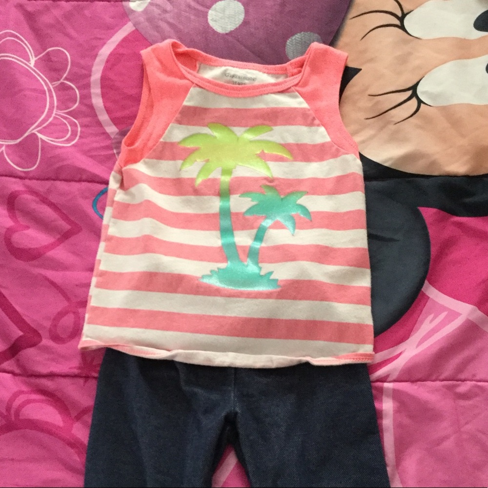 Cute top - Picture 3 of 3