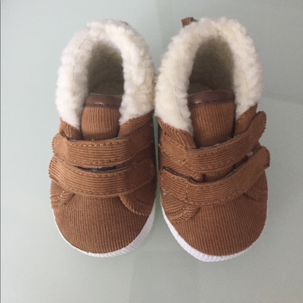 Primark boys baby shoes 3-6 months