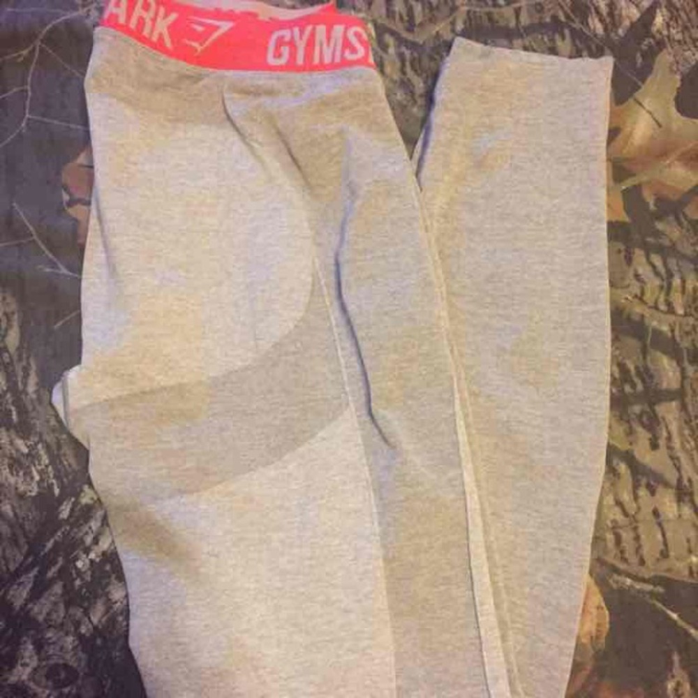 Gympark flex leggings size L.    New