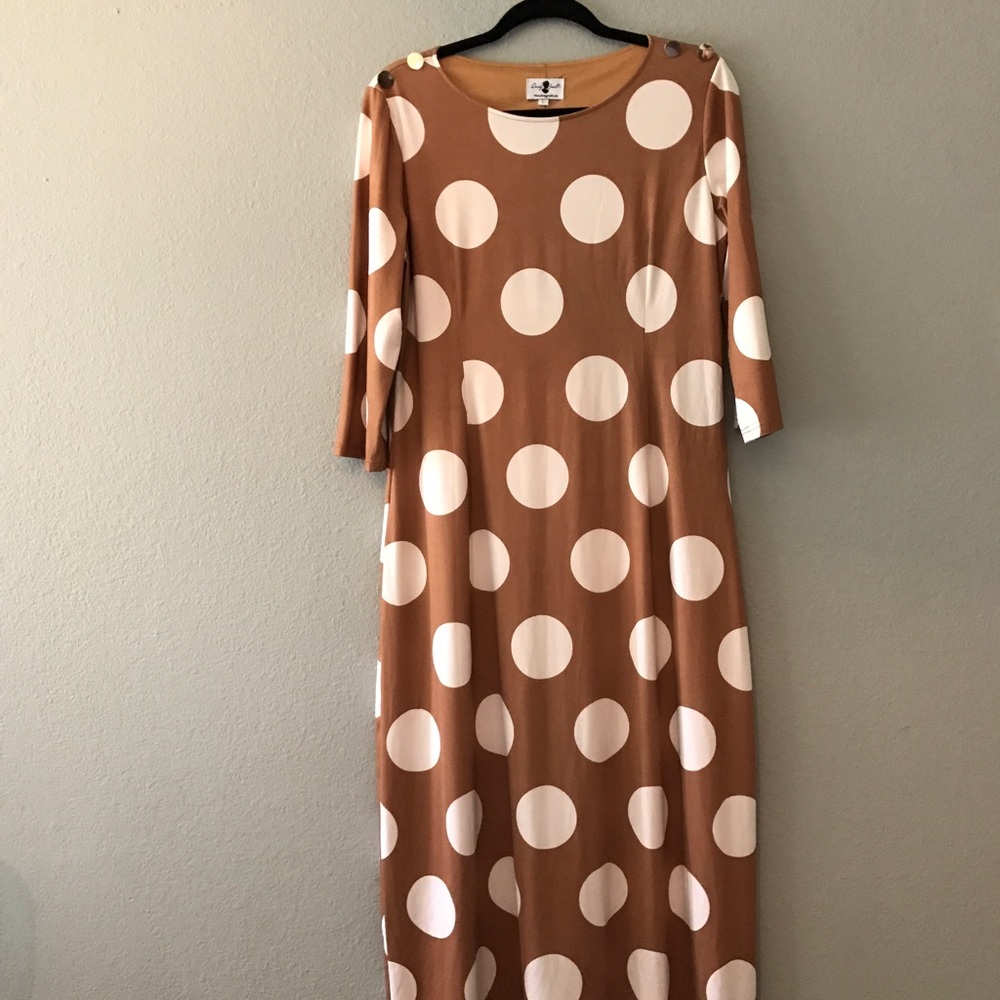 Dainty Jewell's dress