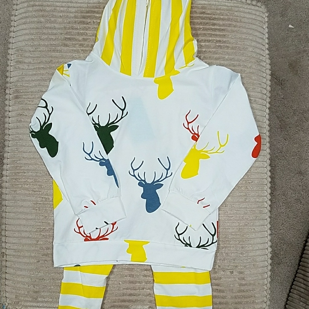 Deer hooded top and pant set