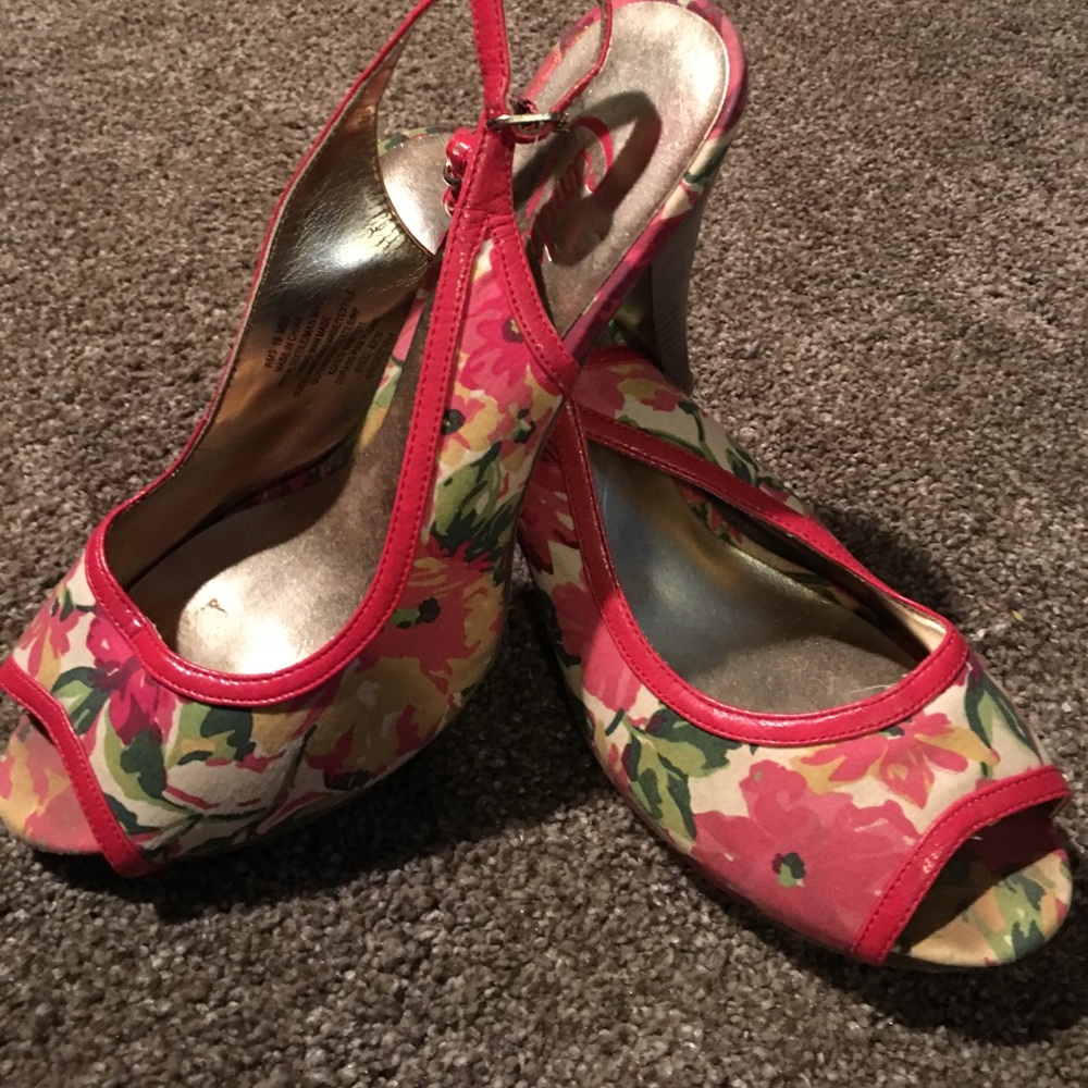 Flowered heels