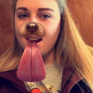 Meet your Posher, Adriann