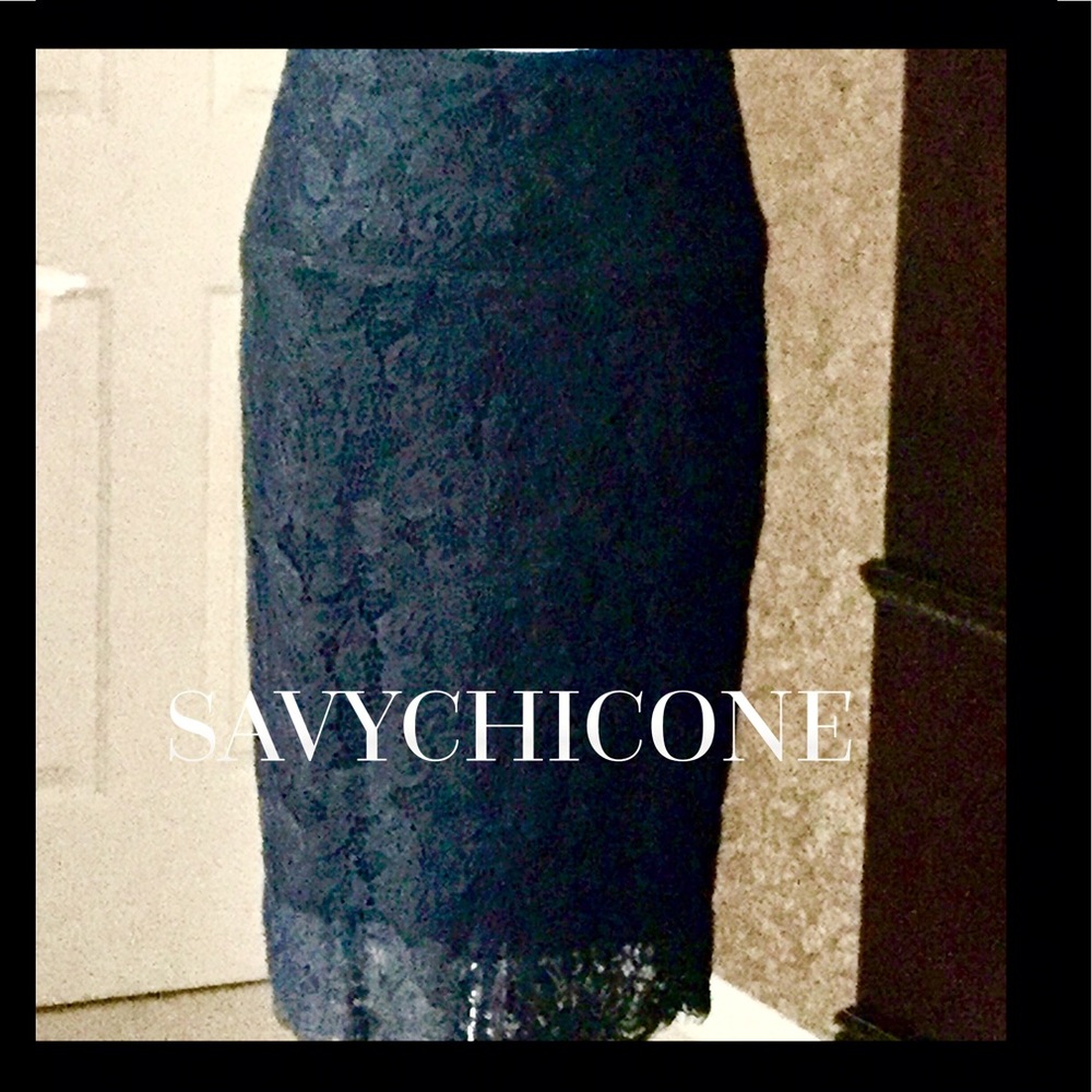 🌹REDUCED!!!!NWOT BEAUTIFUL LYSEE LACE SKIRT