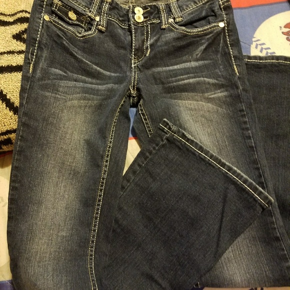 Jeans - Picture 2 of 3