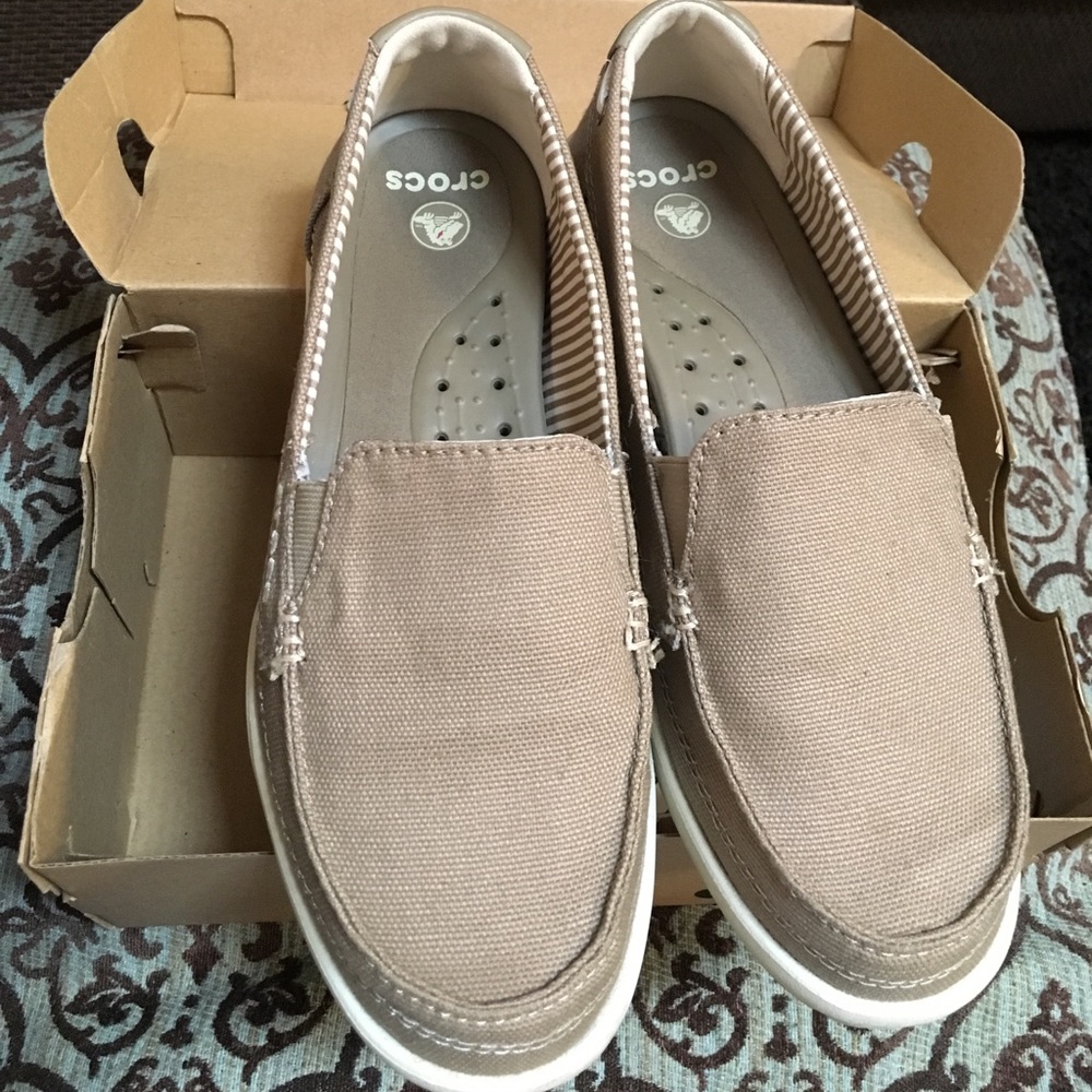 Crocs Walu Canvas Loafer Khaki/stucco 6.5