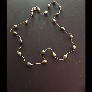 Light gray freshwater pearl necklace