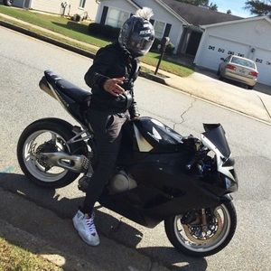 Meet your Posher, Brandon