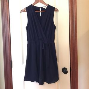 Size L Monteau Crepe Dress