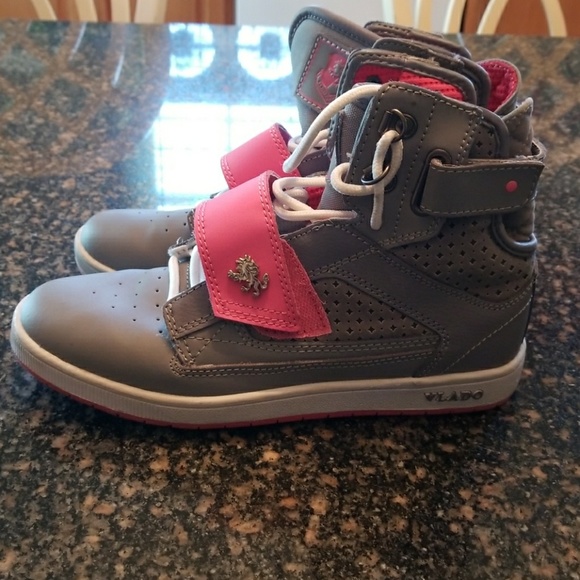 Hightops - Picture 2 of 8