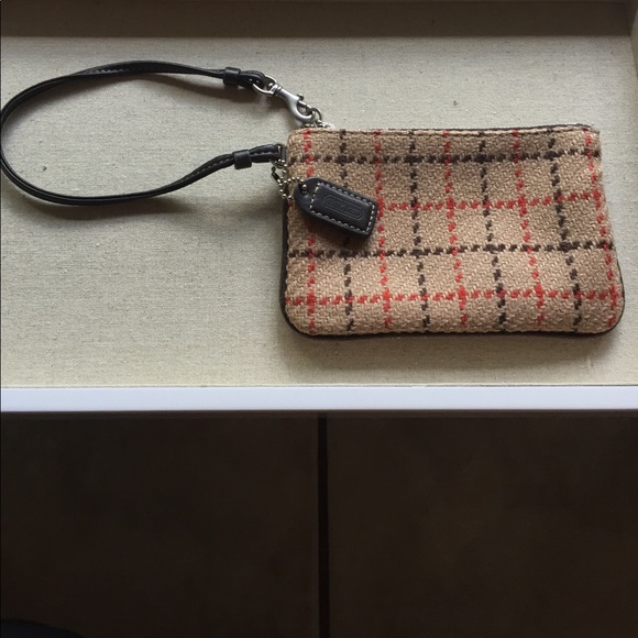 Coach Handbags - Coach Wristlet