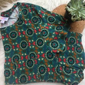 LuLaRoe Carly Geo Print SZ Large!
