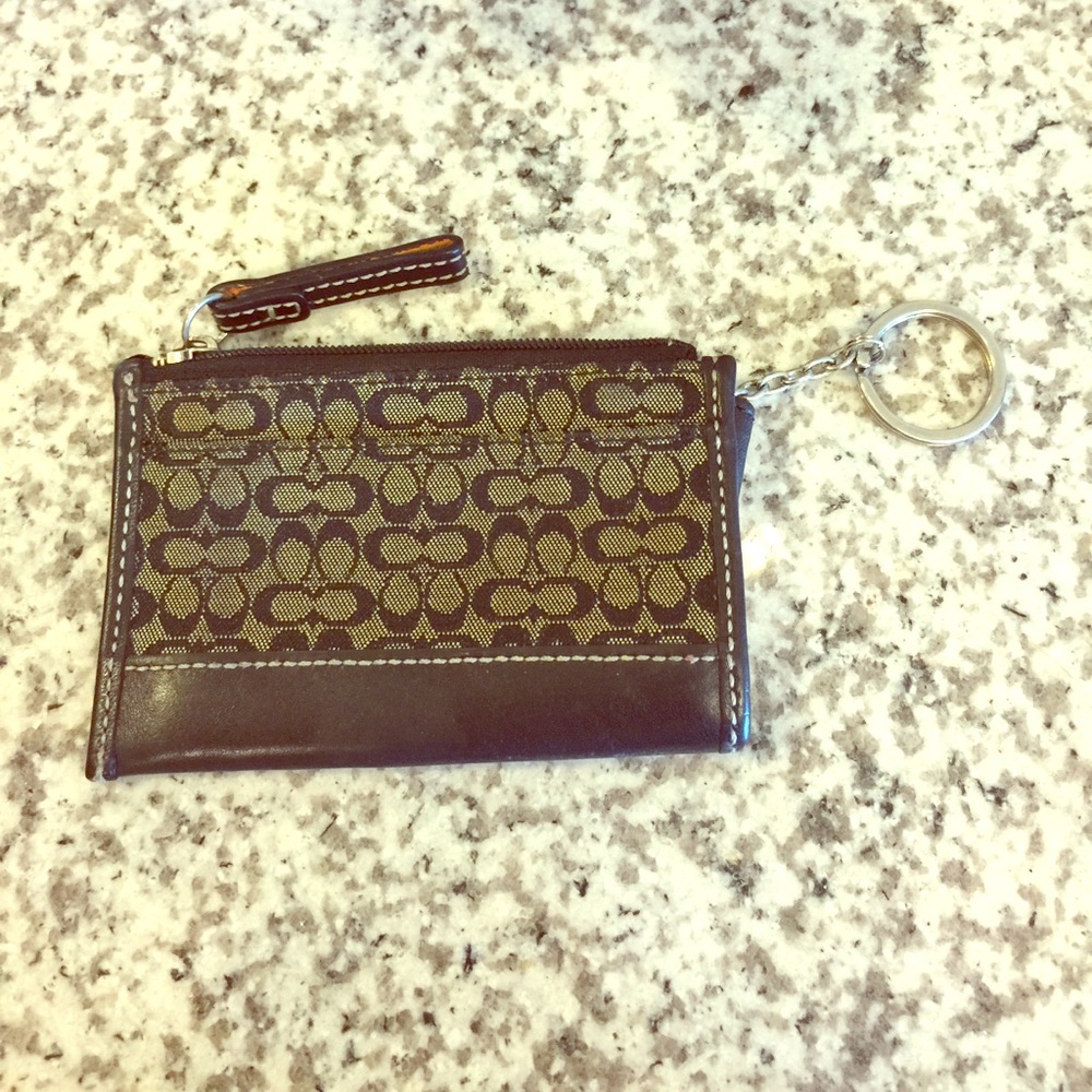 Coach wallet unisexed