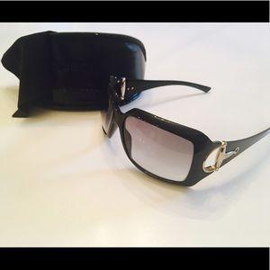 GUCCI Womens Sunglasses GG 2562/S + Case