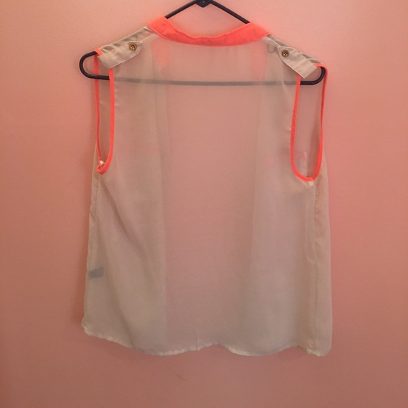 Button-down Beige Chiffon Top - Picture 3 of 4