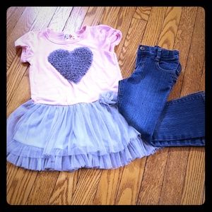 Pink ruffle top/dress w/jeans