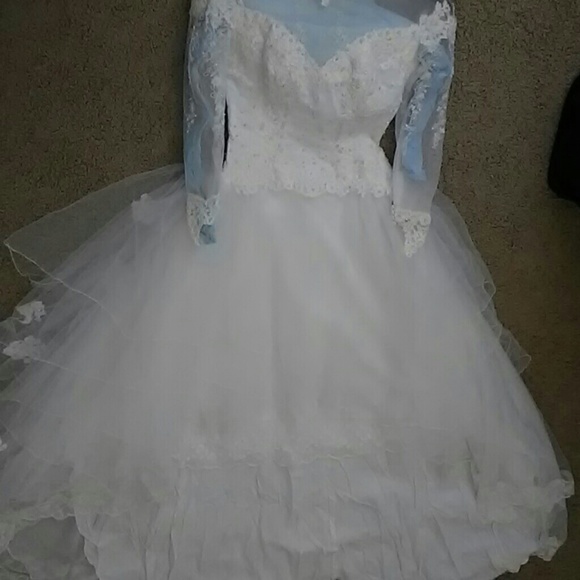 Vintage wedding gown - Picture 5 of 8