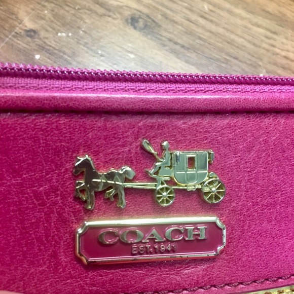 Coach Wristlet - Picture 5 of 8
