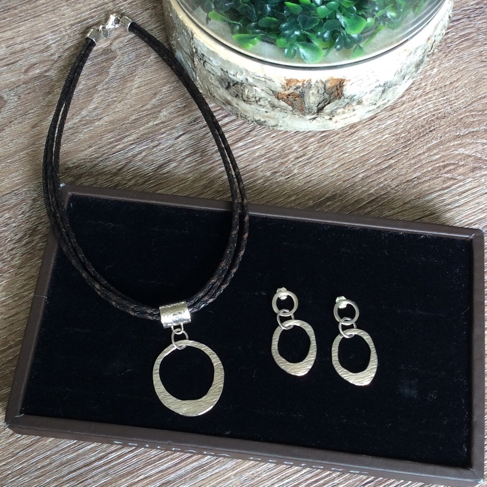 Silpada Necklace & Earring Set