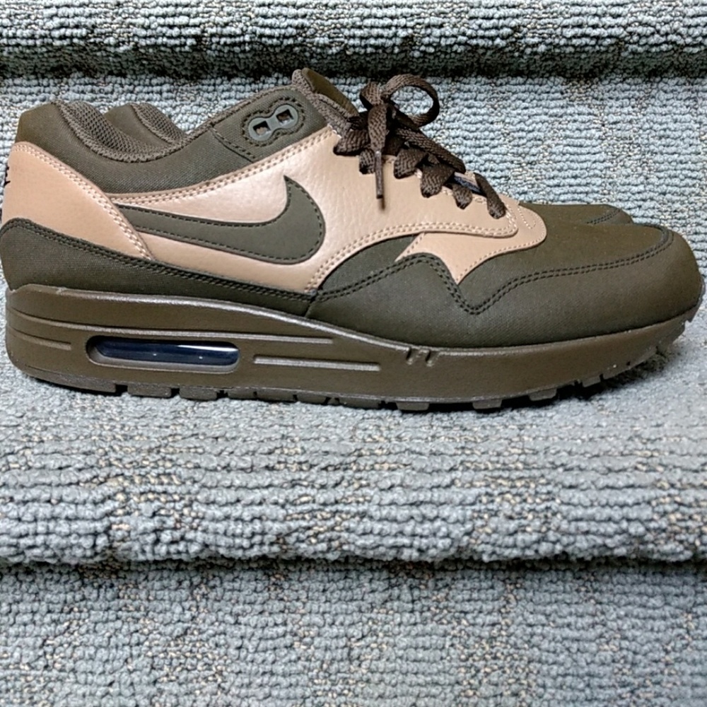 Nike Air Max 1 LTR Premium