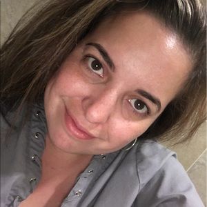 Meet your Posher, Eva