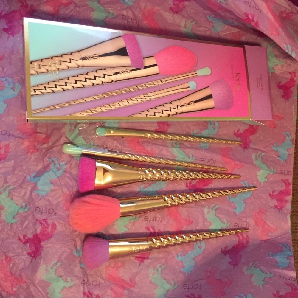 Tarte magic wand brushes