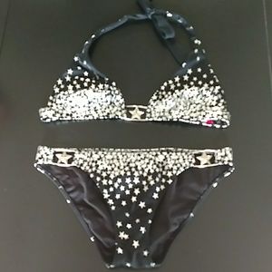 VS bikini