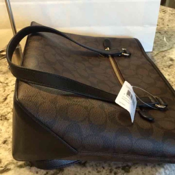 NEW 👛COACH👛 - Picture 3 of 4