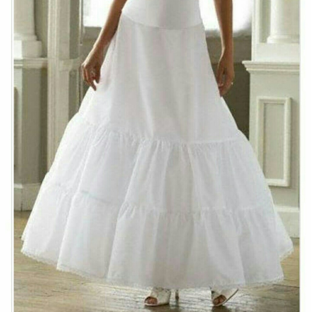 A-line medium fullness 2 tier A-line slip