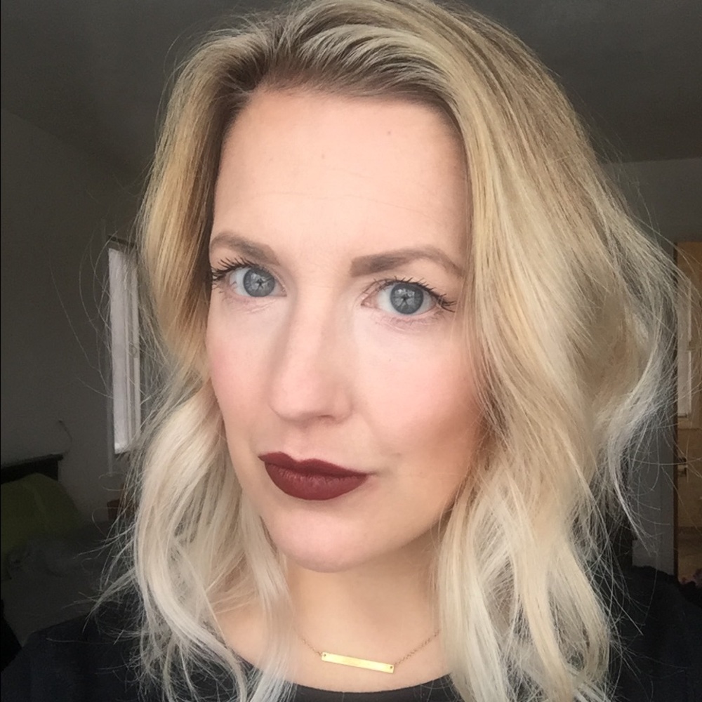 Meet your Posher, Christy