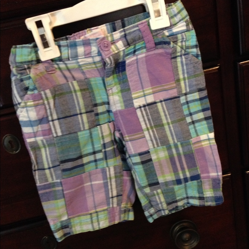Bermuda shorts & tshirt