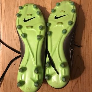Nike women's soccer cleats