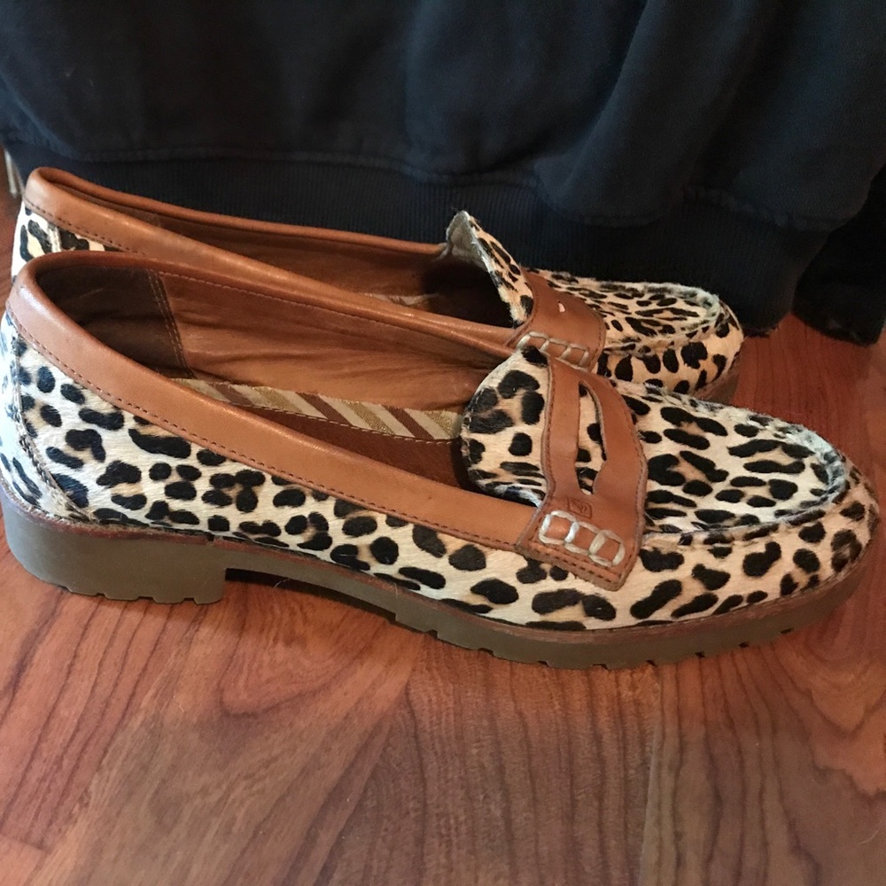 Sperry animal print loafer