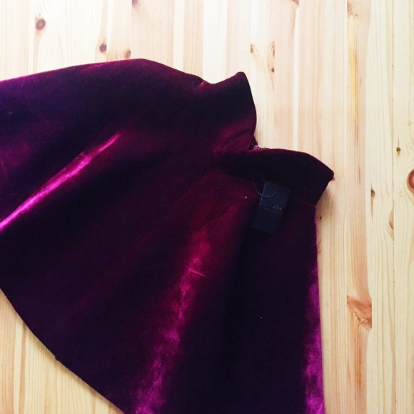 Velvet Plush Full Twirl Skirt - Picture 4 of 5