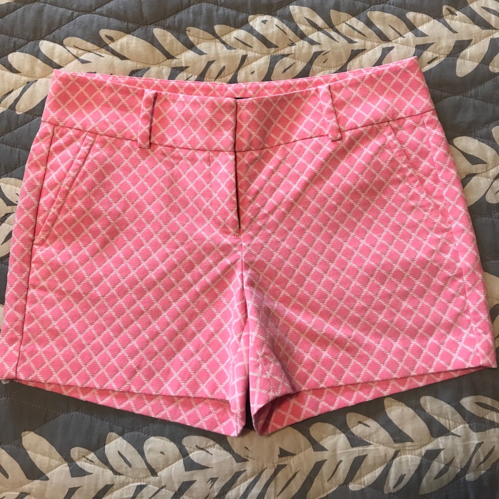 Ann Taylor Diamond Pattern Pink Shorts