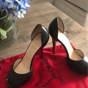 Peep toe Louboutin's