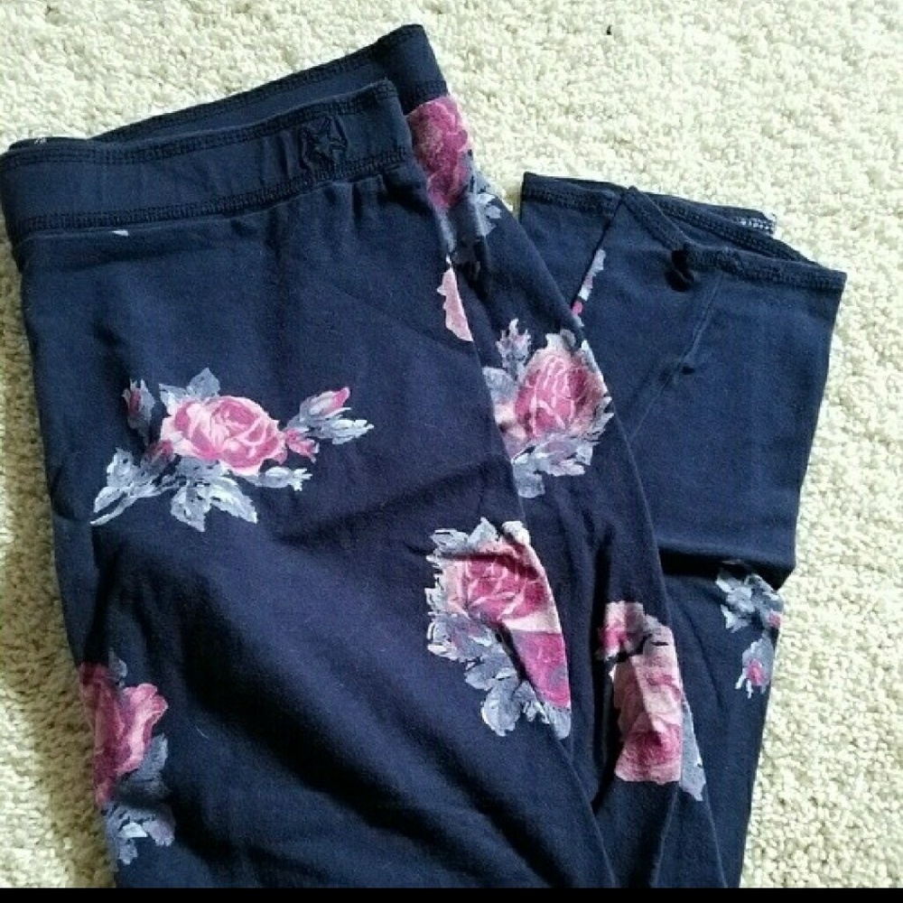 Garage brand Navy Floral leggings