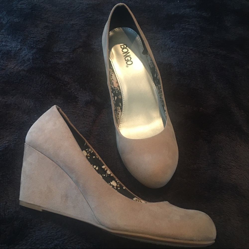 Brand new bongo wedges