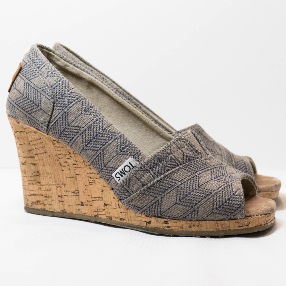 TOMS Grey Chevron Wedge