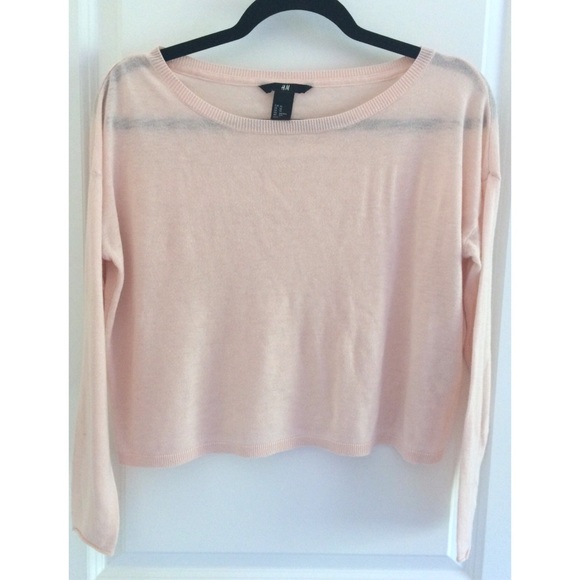 H&M Tops - Pink H&M Cropped Sweater