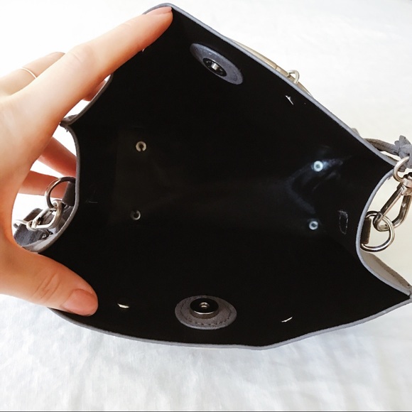 Dark grey silver hoop dot handbag - Picture 5 of 6