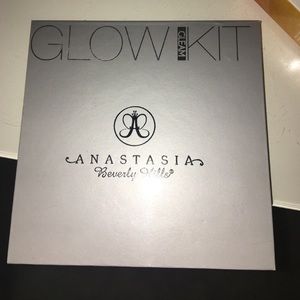 Anastasia Gleam Glow Kit