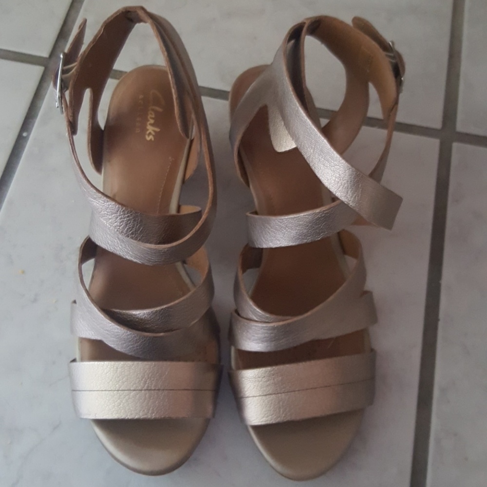 Clarks Artisan Heels