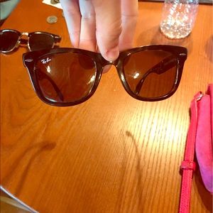 Ray ban foldable sun glasses