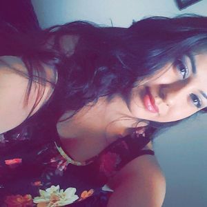 Meet your Posher, Esmeralda