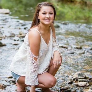 Meet your Posher, Madison