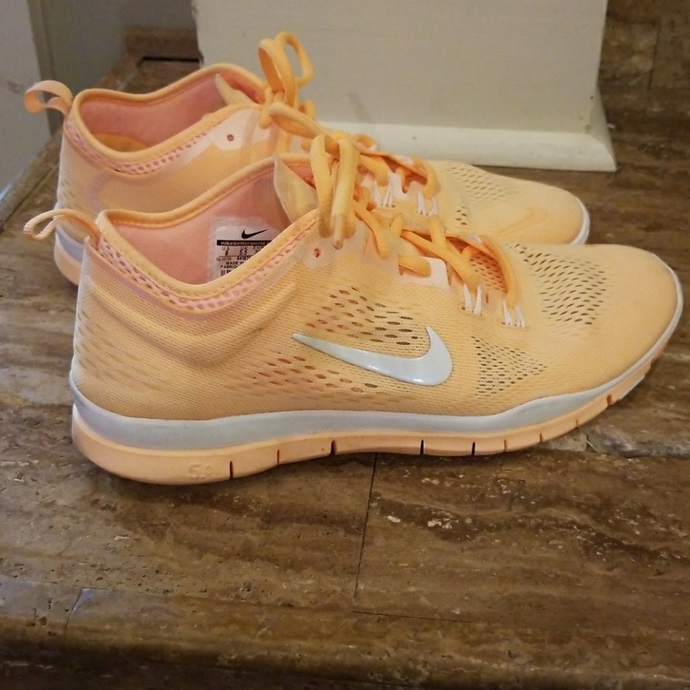 Nike Free 5.0 shoes