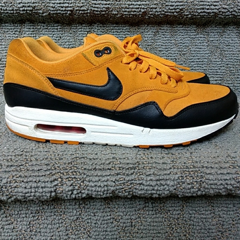 Nike Air Max 1 Ultra Premium "Canyon Gold"