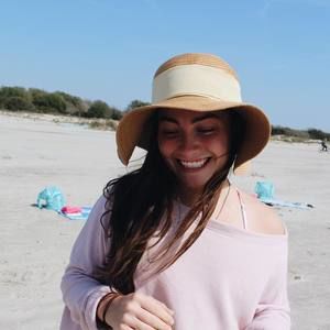 Meet your Posher, Hannah